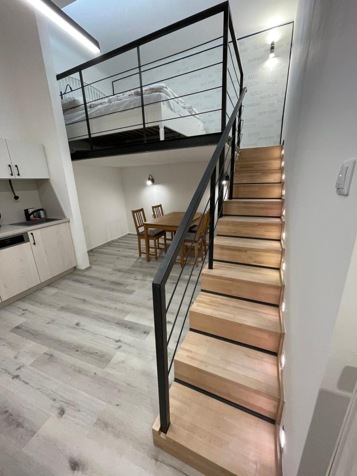 Szekely Apartment Near Deak Ferenc Square With Free Parking In Garage Будапешт Экстерьер фото