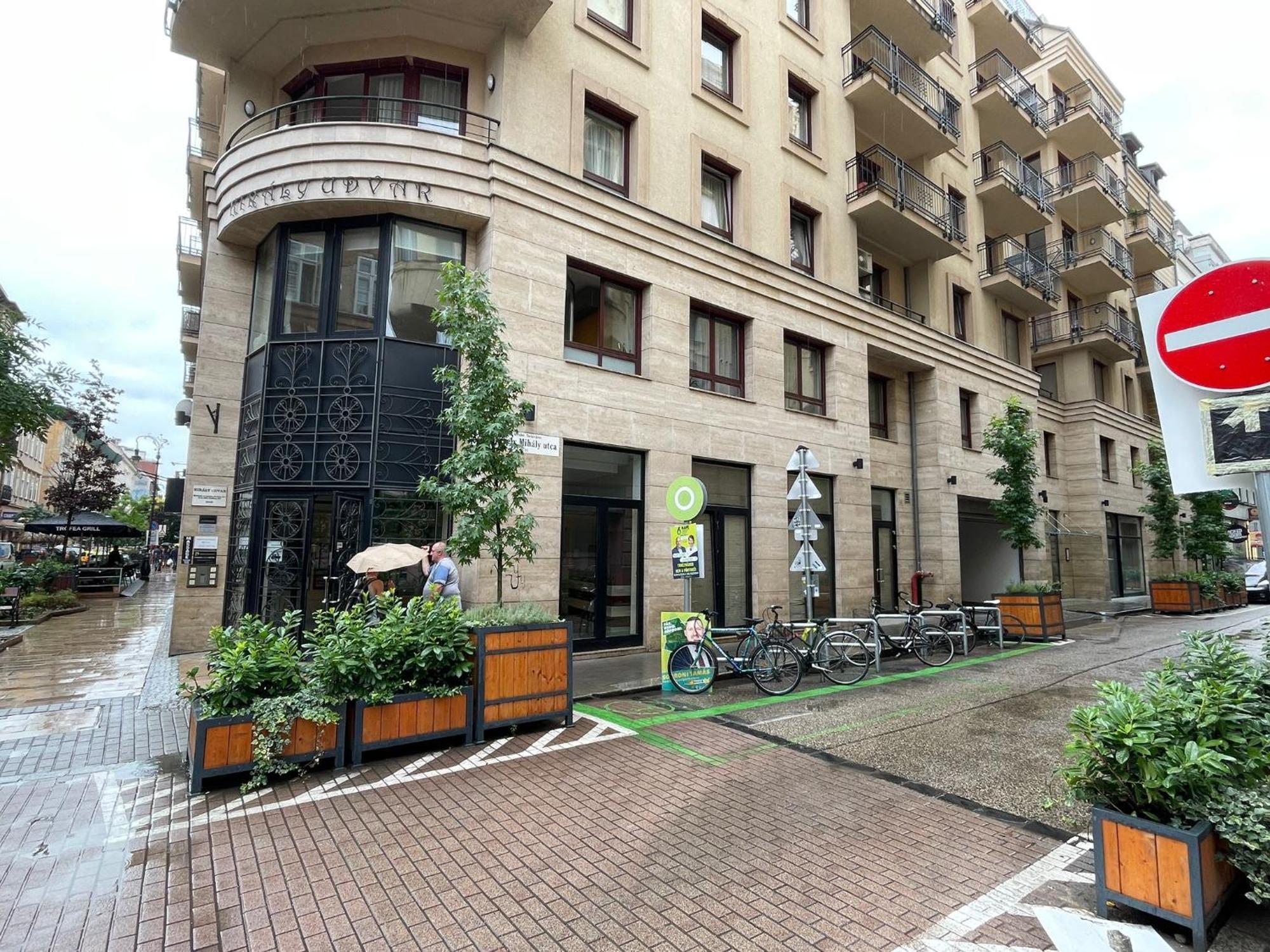 Szekely Apartment Near Deak Ferenc Square With Free Parking In Garage Будапешт Экстерьер фото